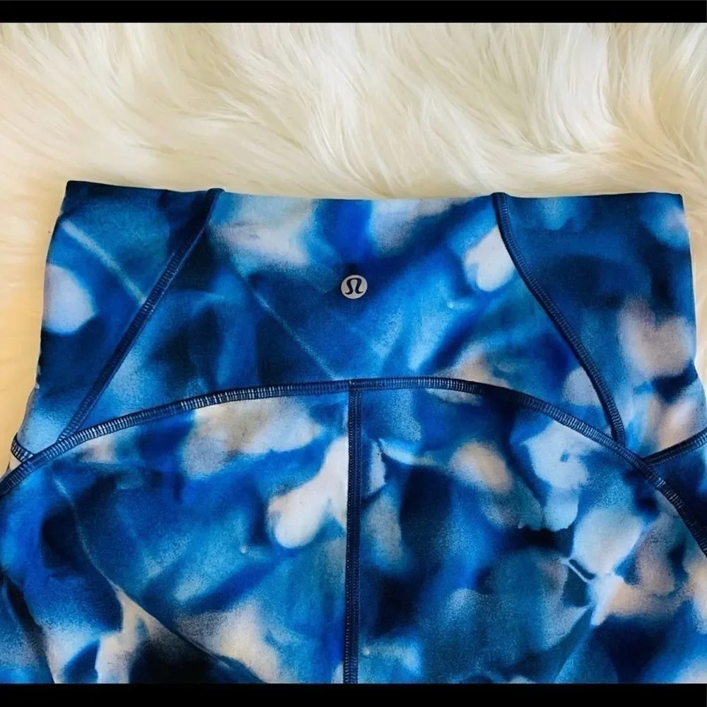 Lululemon Wunder Under Blush Blossom Capri Pants!
